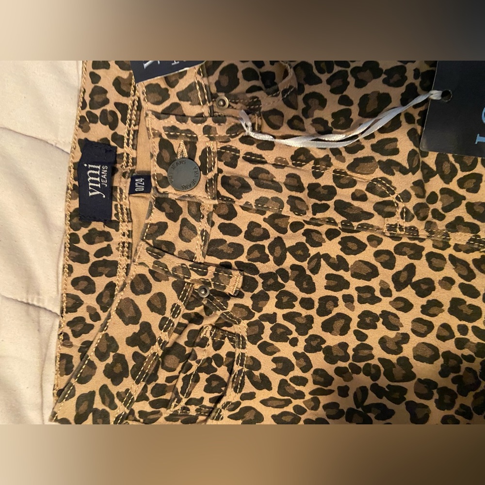 Ymi cheetah print skinny jeans, brand new, never worn with tags, size 0/24
